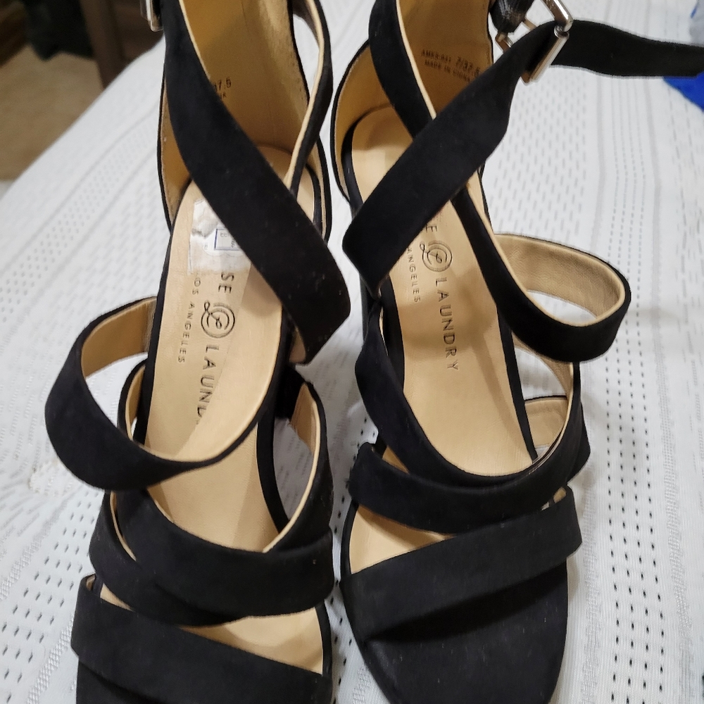 Black heels size 7